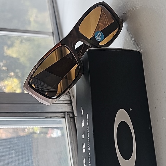 Oakley Men's Sunglasses - Picture 10 of 11